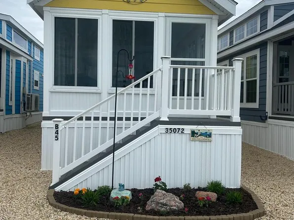 35072 North Dr Lot B-45, Lewes, DE 19958