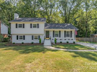 743 Pineborough Rd, Charlotte, NC 28212