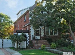 58 Westminster Rd, Lynbrook, NY 11563