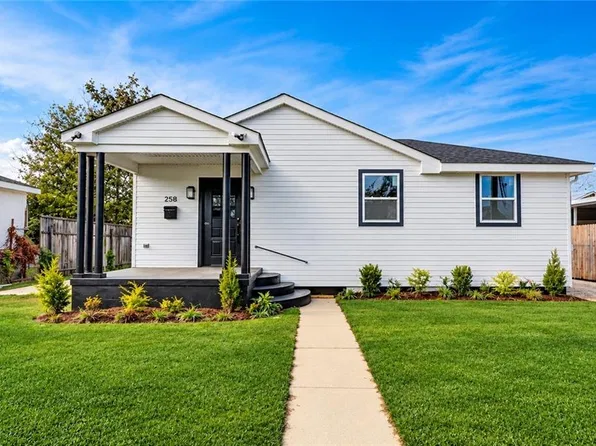 258 East Ave, Harahan, LA 70123