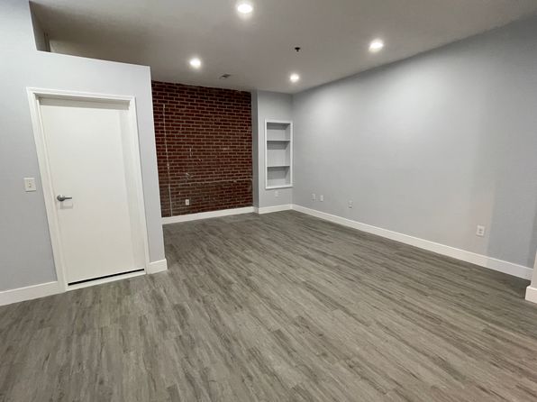 1016 Cherry St APT 402