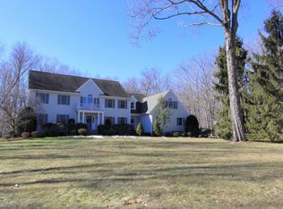 4 Wittmann Dr, Katonah, NY 10536