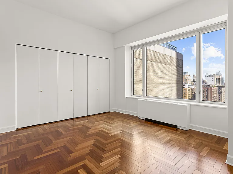 220 Riverside Blvd #20U — Photo 5