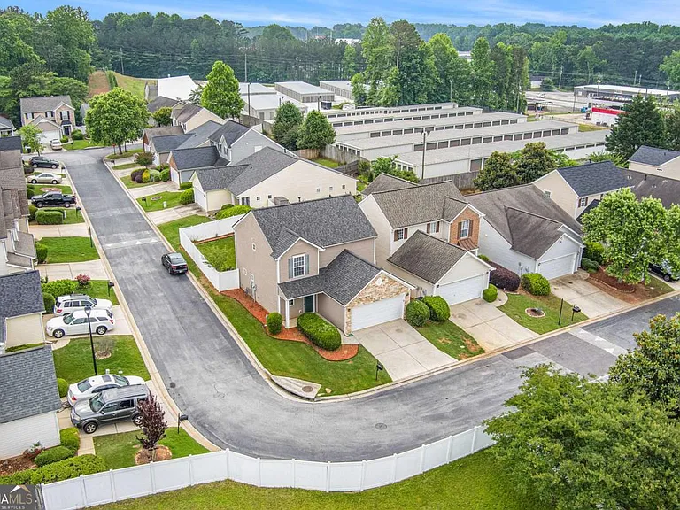 74 Slate Dr — Photo 20