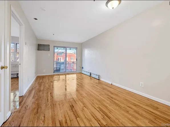 10810 35th Ave APT 2, Corona, NY 11368