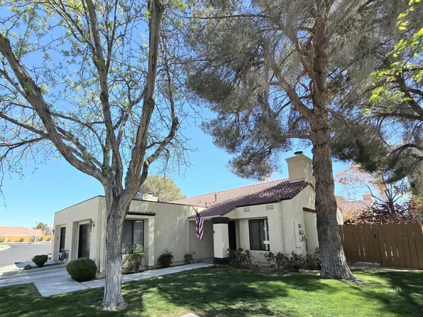 313 Monterey Dr, Ridgecrest, CA 93555