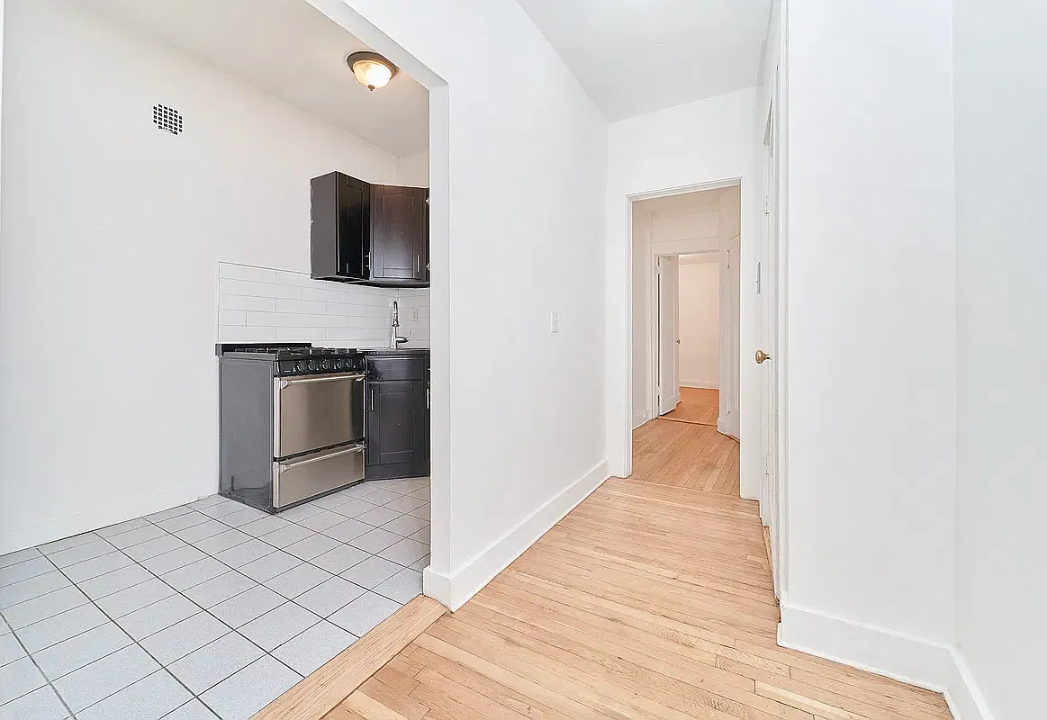 233 East 82nd Street — Photo 3