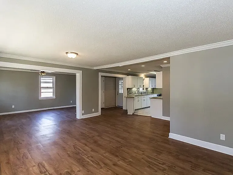 1518 Dahlia Road, 29205; #4828 - 4828 — Photo 3