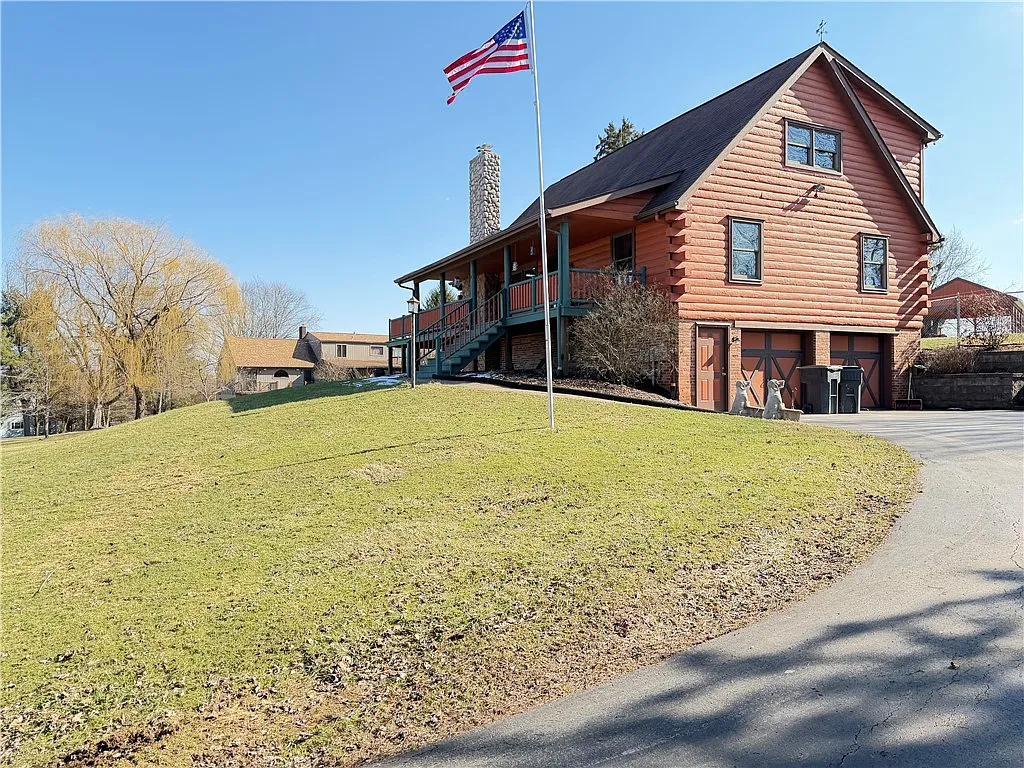 637 Baur Dr photo 1