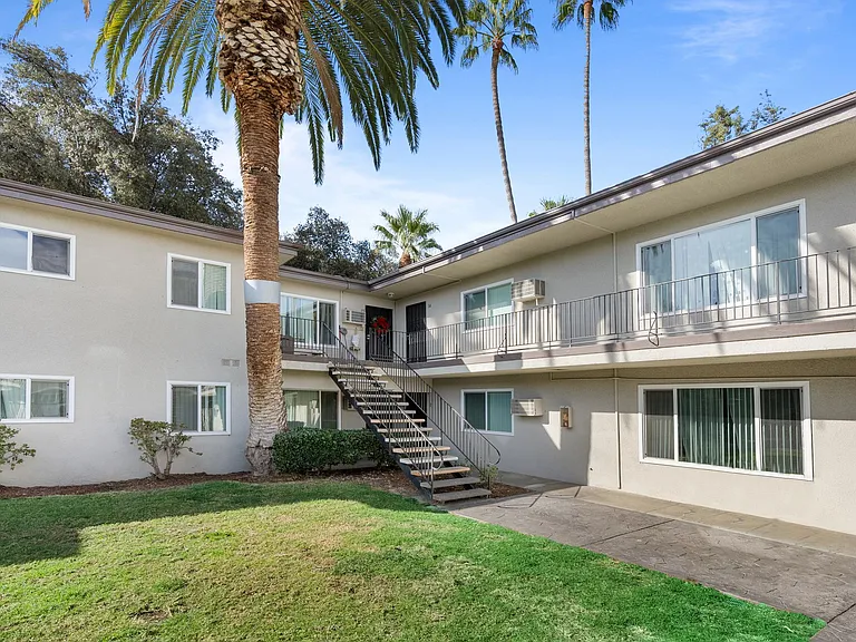 MAGNOLIA WEST APARTMENTS- RIVERSIDE, CA — Photo 12