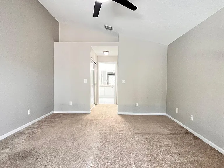 1627 Oak Berry Cir — Photo 11