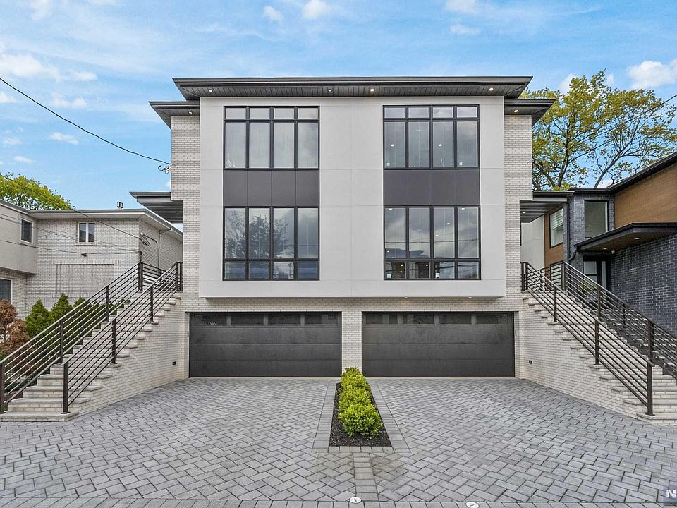 1st image of 321 Slocum Way #B