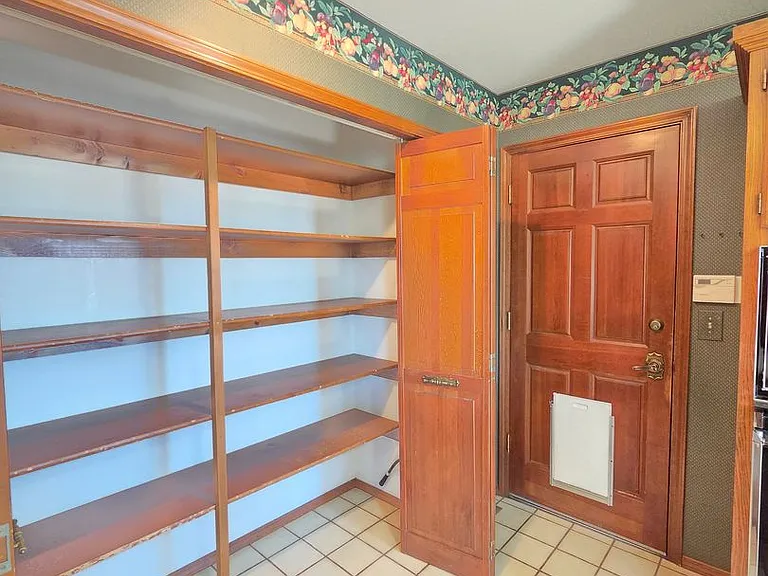 7706 E Woodview Dr — Photo 14