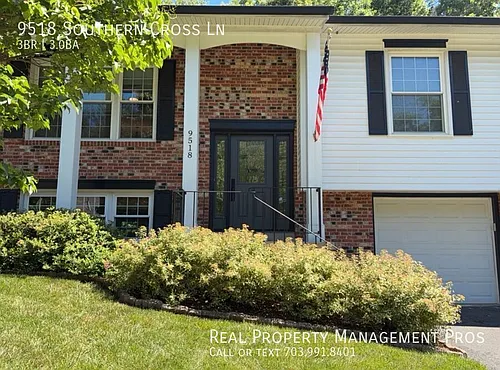 9518 Southern Cross Ln Photo 1