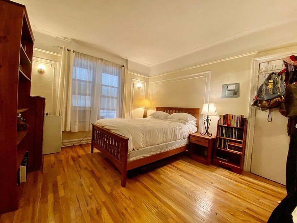 1st image of 530 Parkside Ave APT 5M