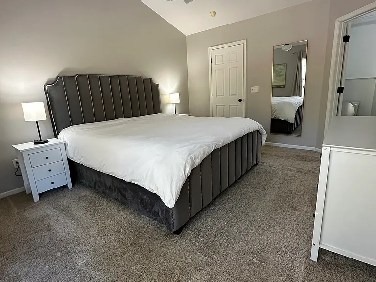 545 Pritchards Point Dr — Photo 15