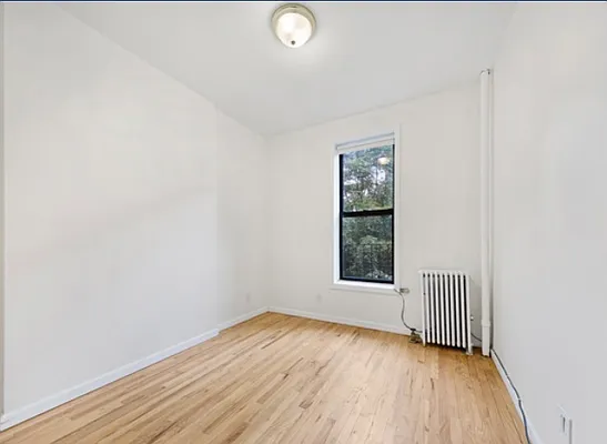 Rented by Garfield Realty  | media 21