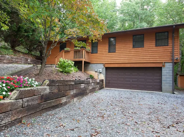 158 Puett Cove Cir, Marble, NC 28905