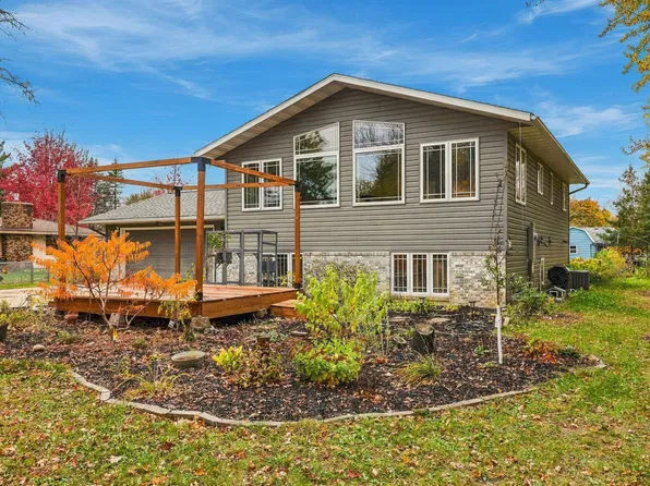 1769 Poppy Rd, Saint Cloud, MN 56303