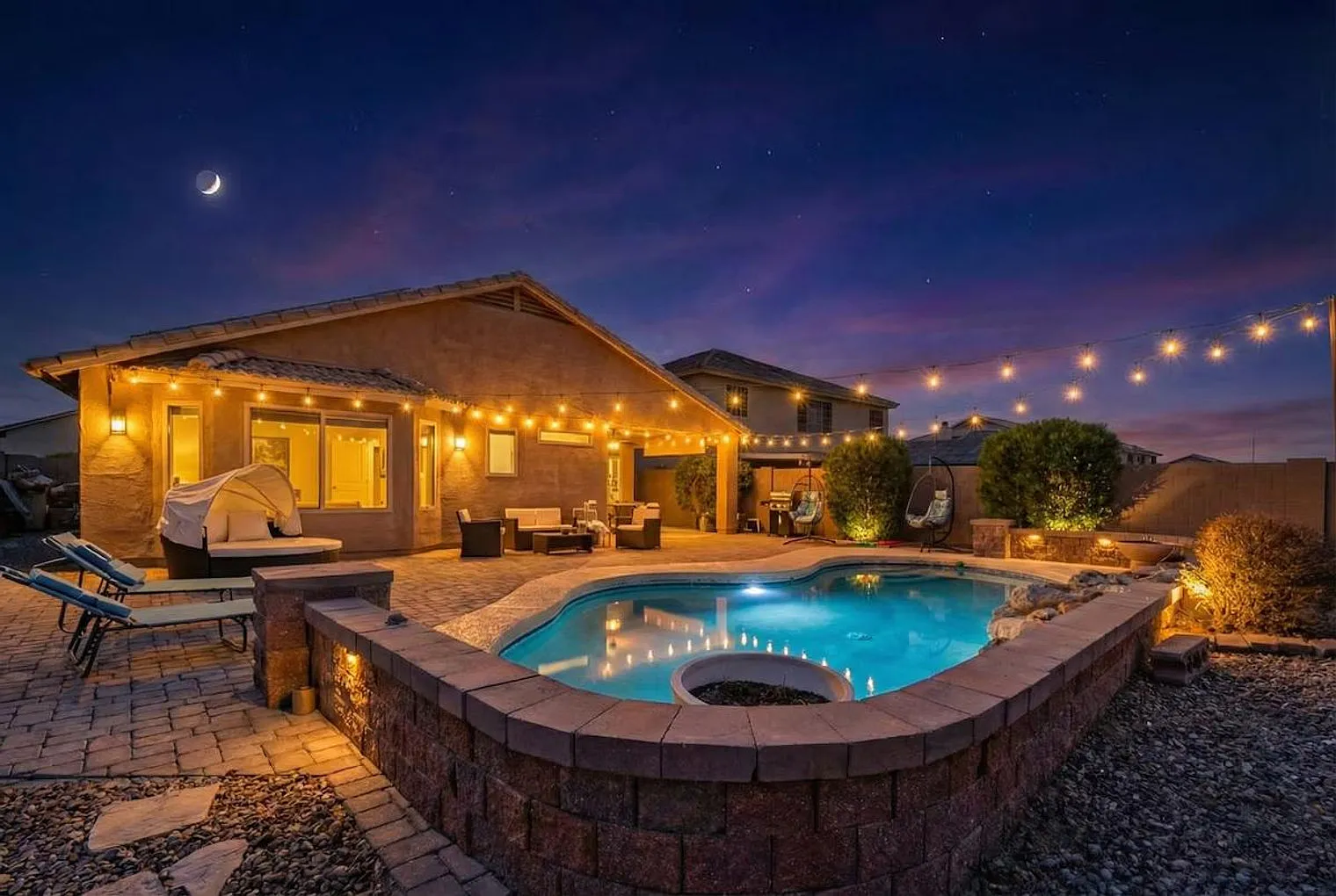 4 bed, 2.0 bath, $7,215 — Photo 3