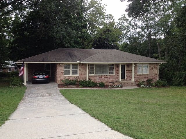 Ranch home within walking distance of Historic Norcross
