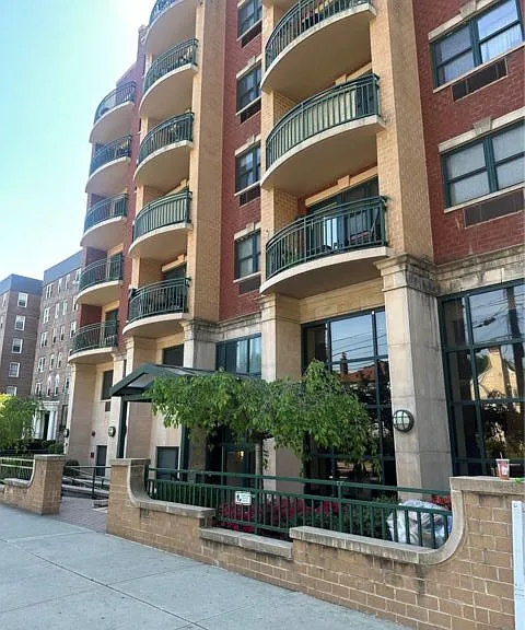 14341 84th Dr #5E — Photo 1