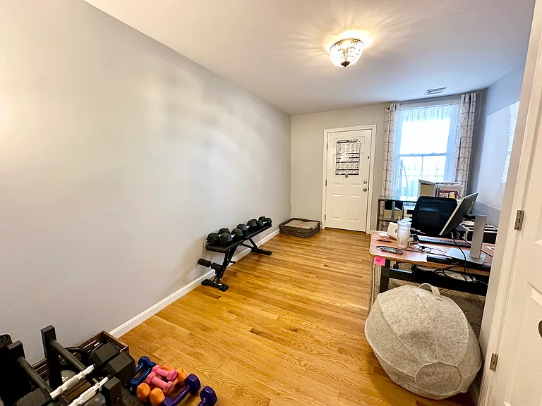 28 Monument St #2 — Photo 10