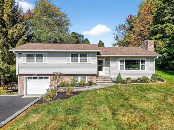 301 Balmville Lane, Balmville, NY 12550