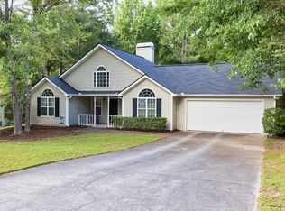 460 Windermere Dr, Loganville, GA 30052