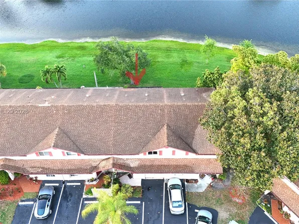 9803 NW 37th St, Sunrise, FL 33351