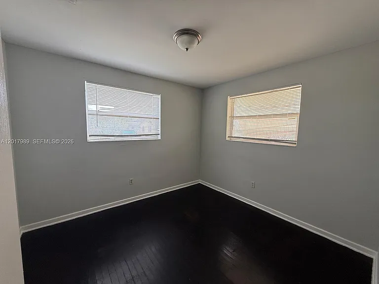 4393 Davis Rd #1 — Photo 5