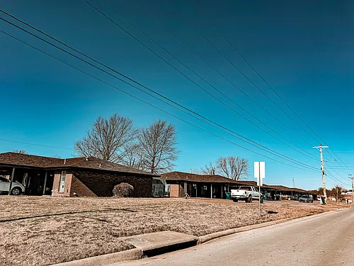 500 North Cline Rd Apartments Photo 1