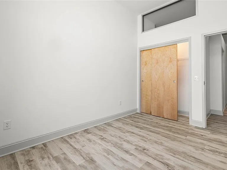 105 Main St #2 — Photo 22