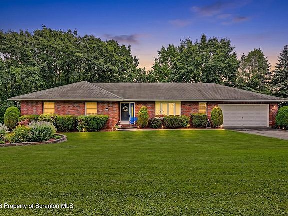 2nd image of 117 Ridge View Dr
