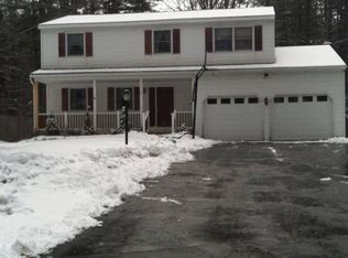 8 Snowberry Rd, Malta, NY 12020