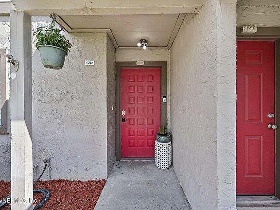 2nd image of 8300 PLAZA GATE Lane #1242