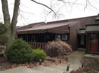 240 Lakeview Ct, Washington, PA 15301