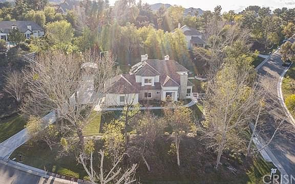 2nd image of 26977 Whitehorse Pl