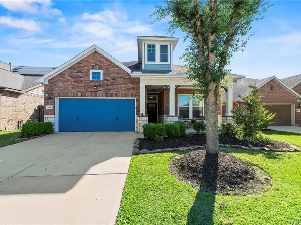 9510 Jayci Hills Ln, Cypress, TX 77433