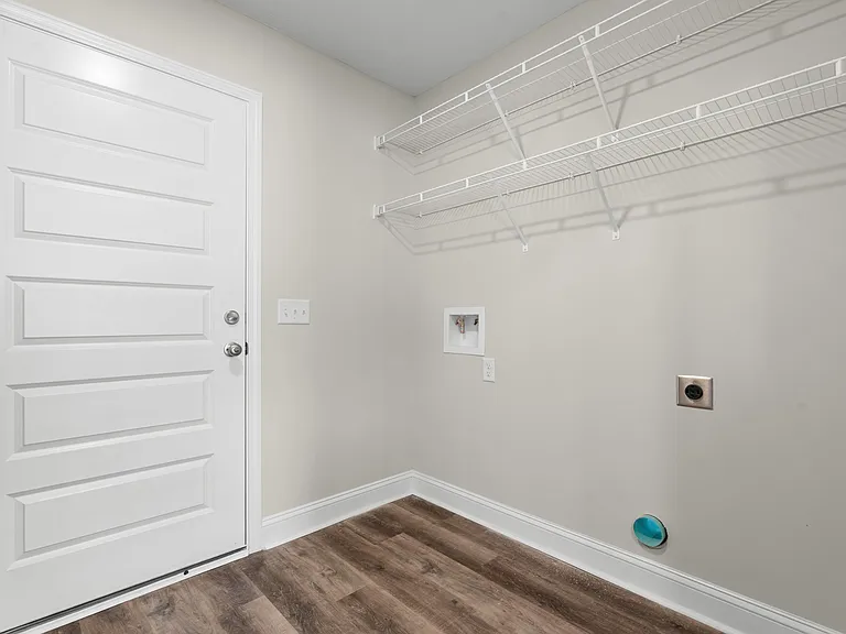 301 Latitude Ln — Photo 14