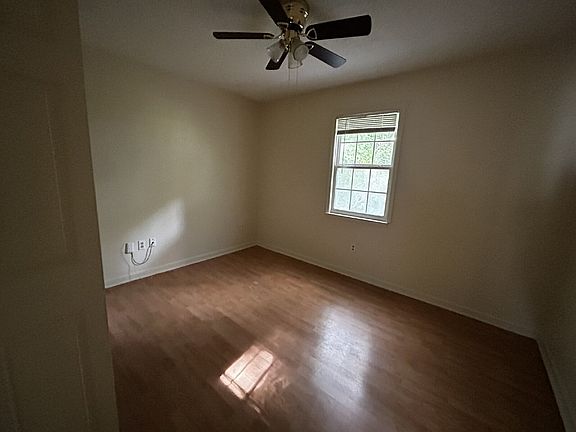 4th image of 316 Pleasant St #B
