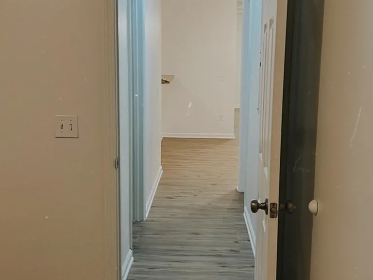 17 S College St #17A — Photo 14