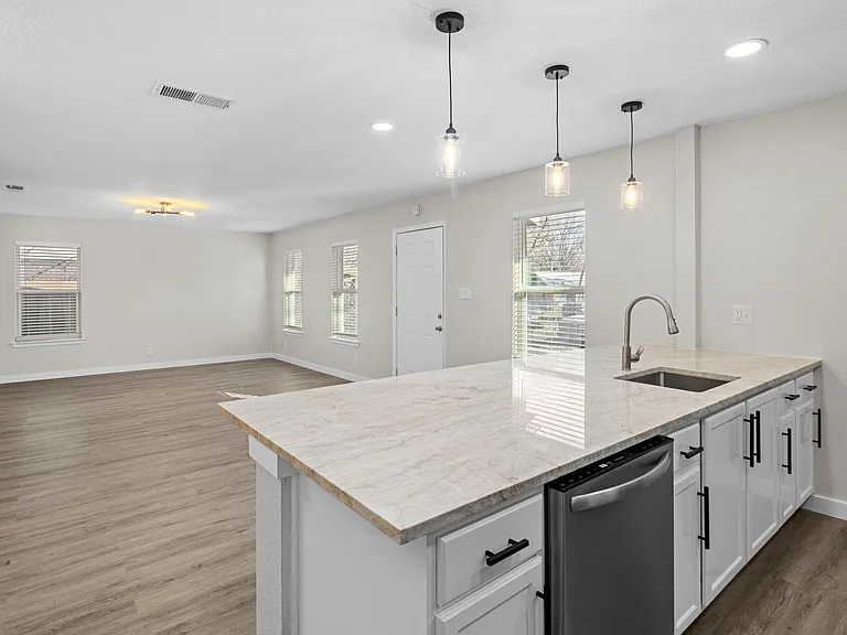 2302 Sorret Tree Ct — Photo 3