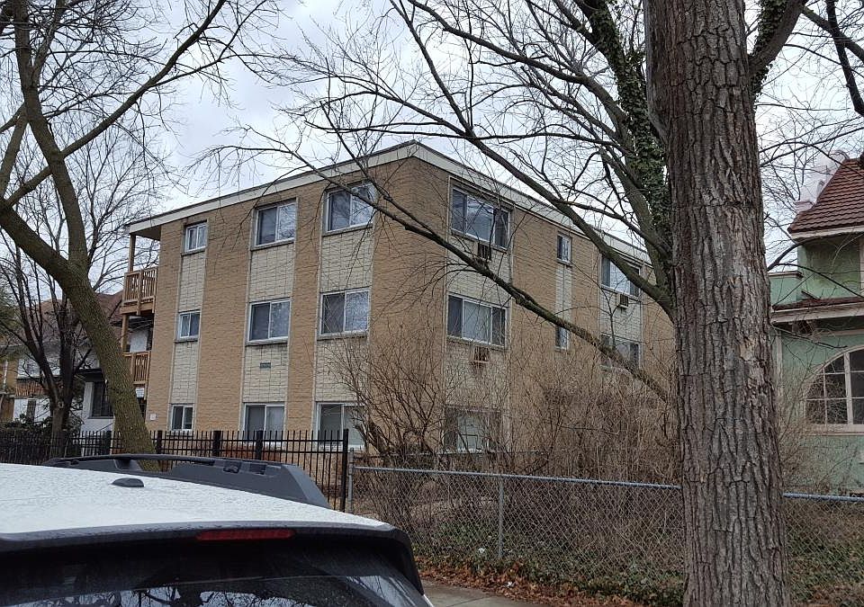 15 Unit Building