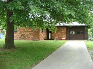 2004 W Pine St, Rogers, AR 72758