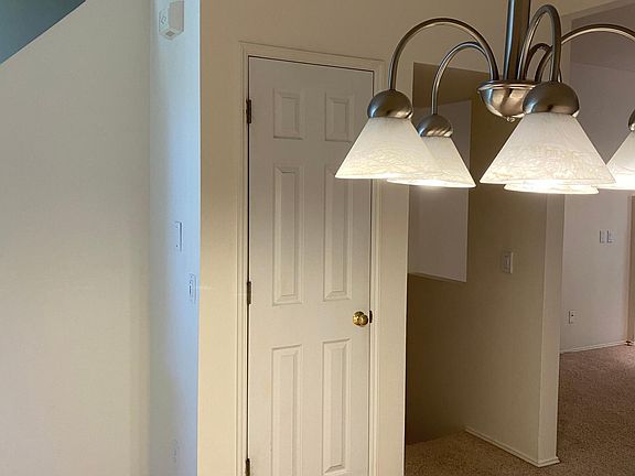 4th image of 6833 SE Cougar Mountain Way #2