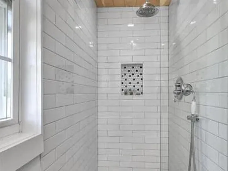 6 Carhart St #2 — Photo 9