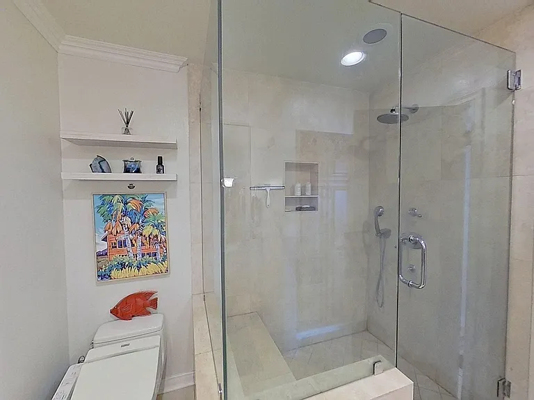 21722 Ocean Vista Dr #D — Photo 20