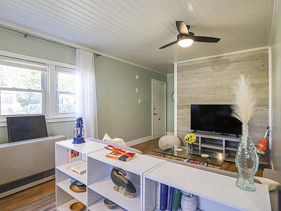 5th image of 504 Saint John St #1