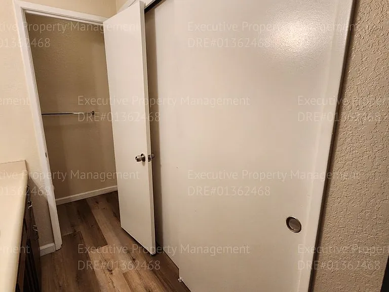 709 Deseret Way — Photo 26